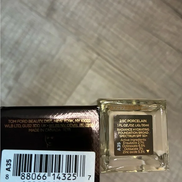 Tom Ford Architecture Radiance Foundation - 2.5C Porcelain